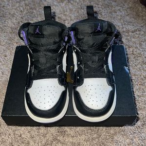 Air Jordan 1 Mid GS Dark Iris